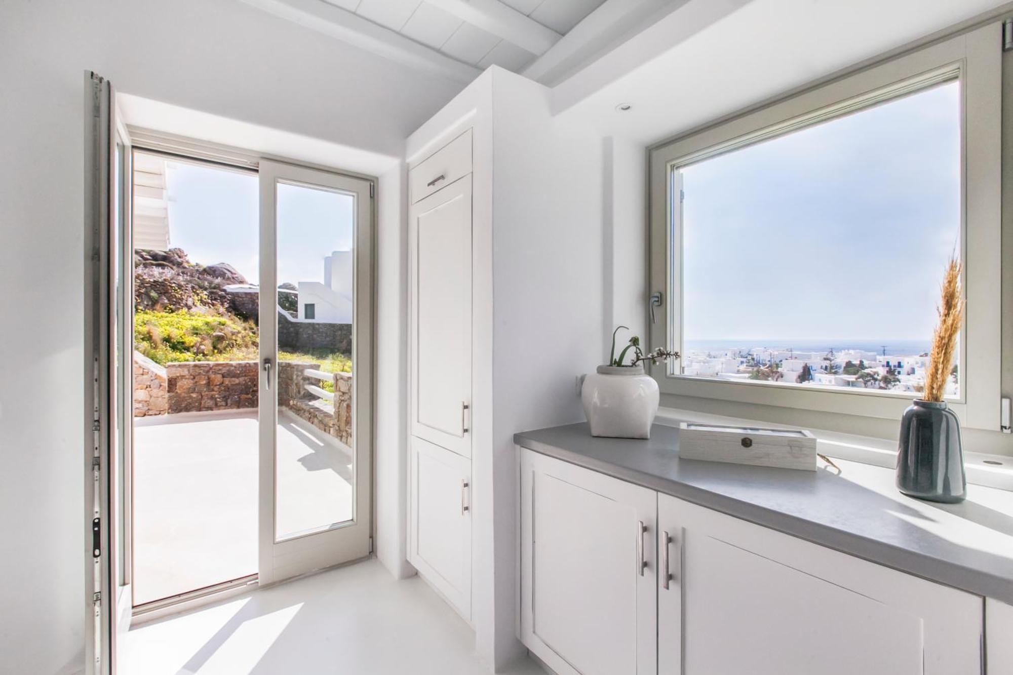 Villa Breathtaking 6 Bed In